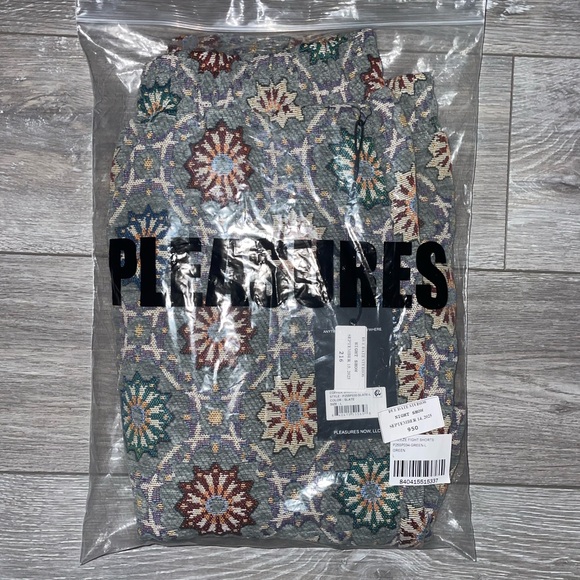 Pleasures Men's Hybrid Shorts - Multicolor Floral - Picture 1 of 3